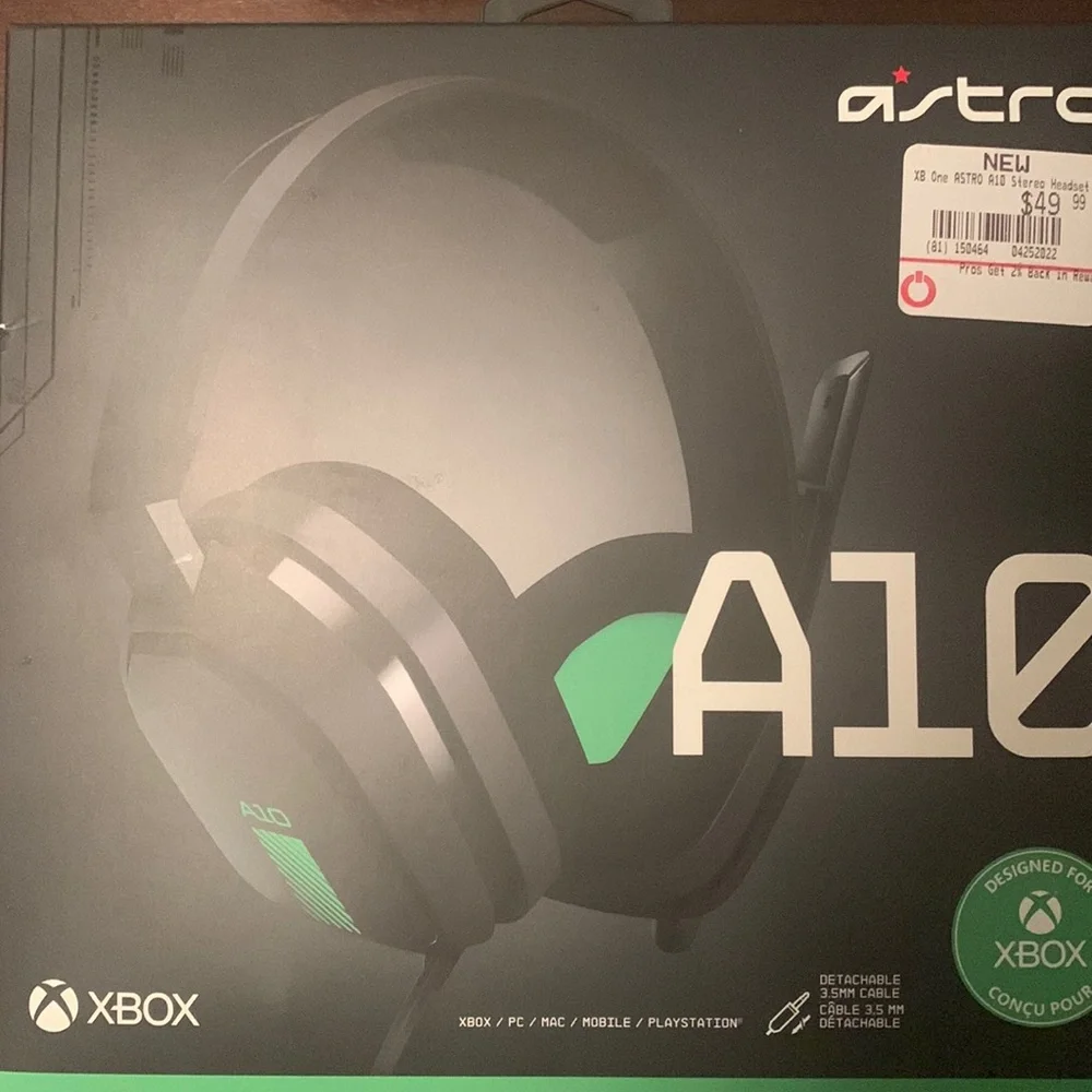 Astro brand new, not wireless great set